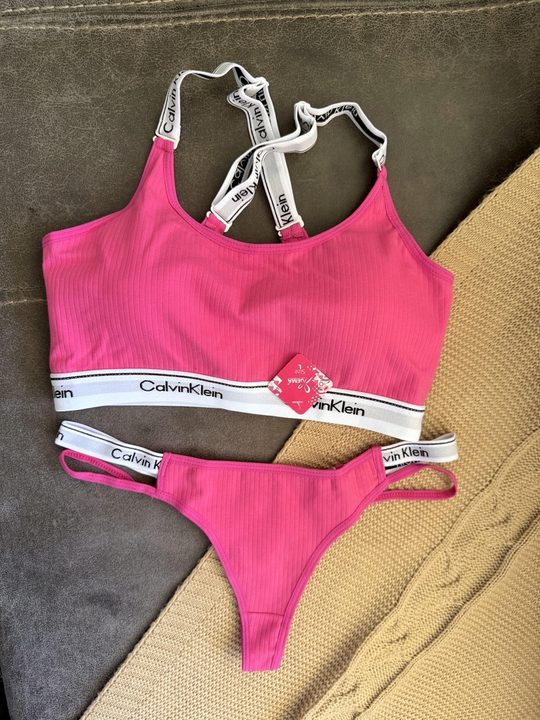 ست نیم تنه و شورت کلوین EMA